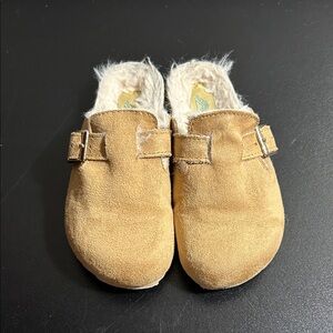 Tan Suede Kids Slippers with Buckle‎